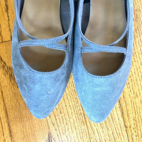 GAP faux suede flats - Picture 6 of 11